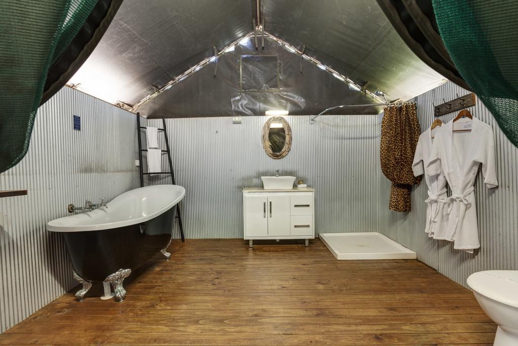 Seven Mile Beach Holiday Park Gerroa Room photo